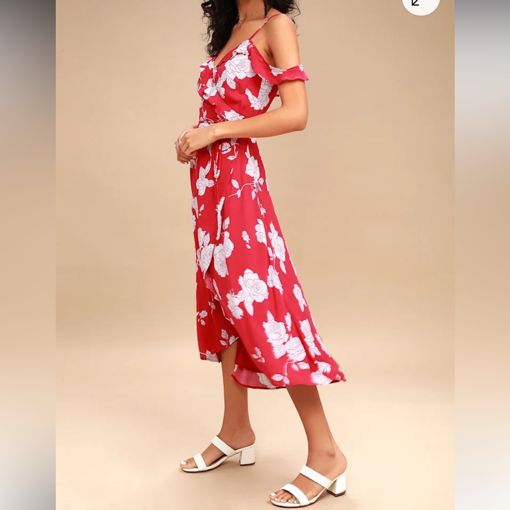 NWT Lulus Bouquet Blooms Red Floral Print Off-the-Shoulder Wrap Dress